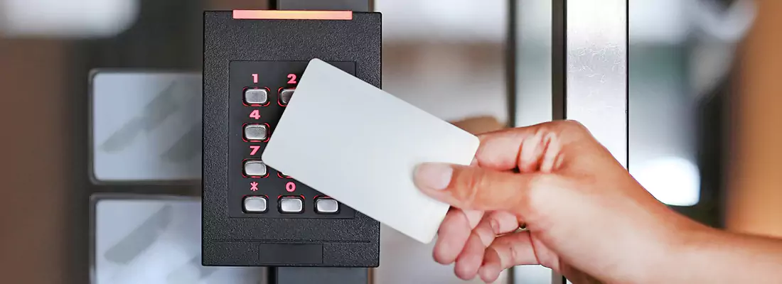 Benefits of Card Lock Readers for Properties in Florida Ridge, FL