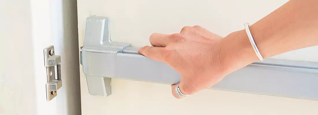 Fast and Affordable Door Panic Bar Installation in Florida Ridge, FL
